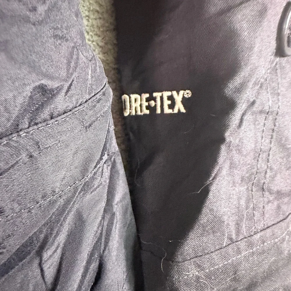 The North Face Mens Large Gore-Tex Mountain Jacket Black Grey Waterproof Shell